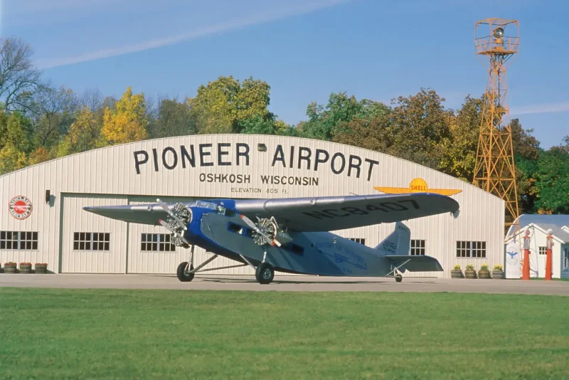 Ford Trimotor 4-at