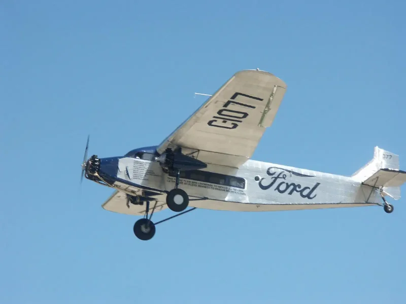 Форд тримотор Ford Trimotor американский пассажирский самолёт
