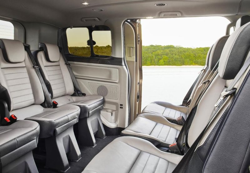 Ford Tourneo Custom салон