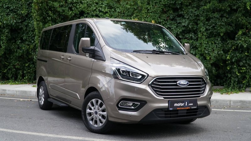 Ford Tourneo Custom 2023