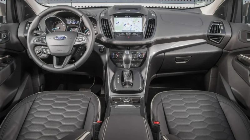 Ford Kuga 2016 салон