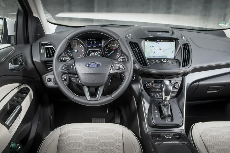 Ford Kuga 2017 салон