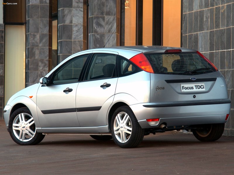 Ford Focus Hatchback 5