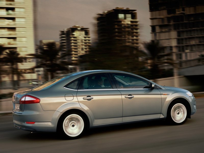 Ford Mondeo 2010 седан