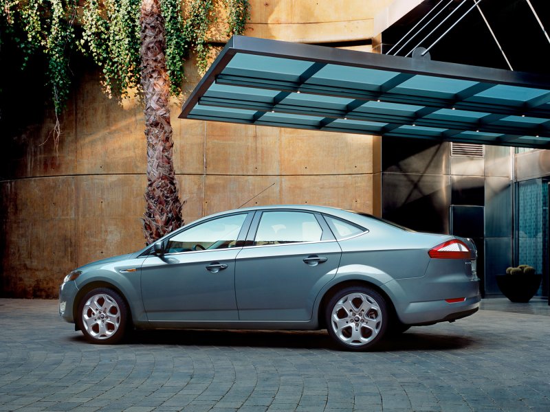 Ford Mondeo 4 черный