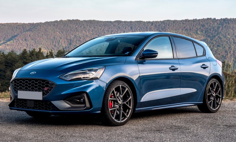 Ford Focus 2022 sedan