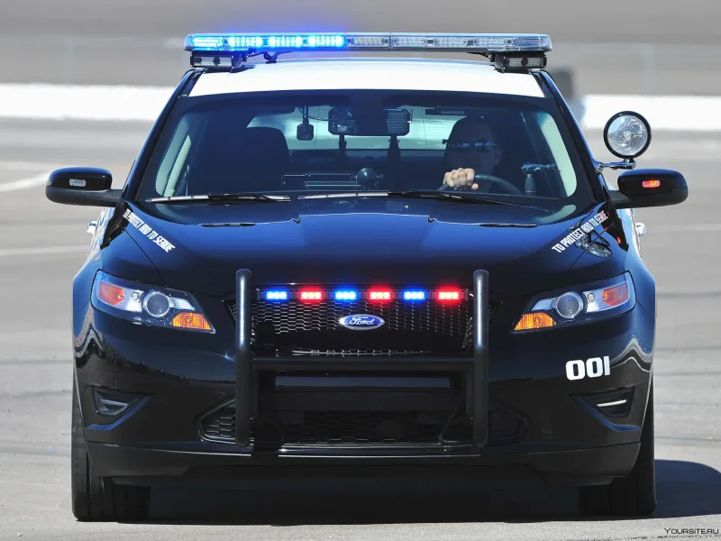 Форд Police Interceptor