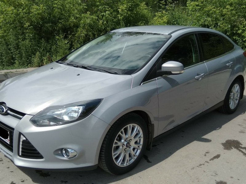 Ford Focus 2012 седан