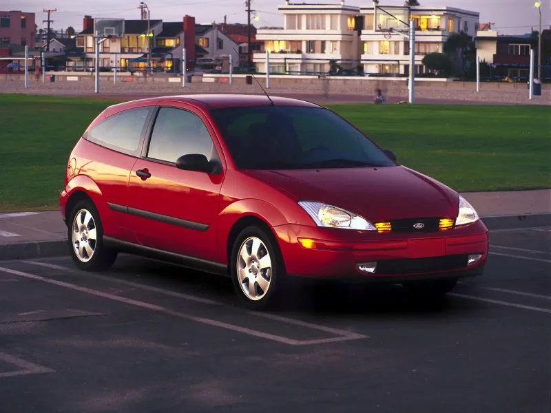 Ford Focus 1 хэтчбек