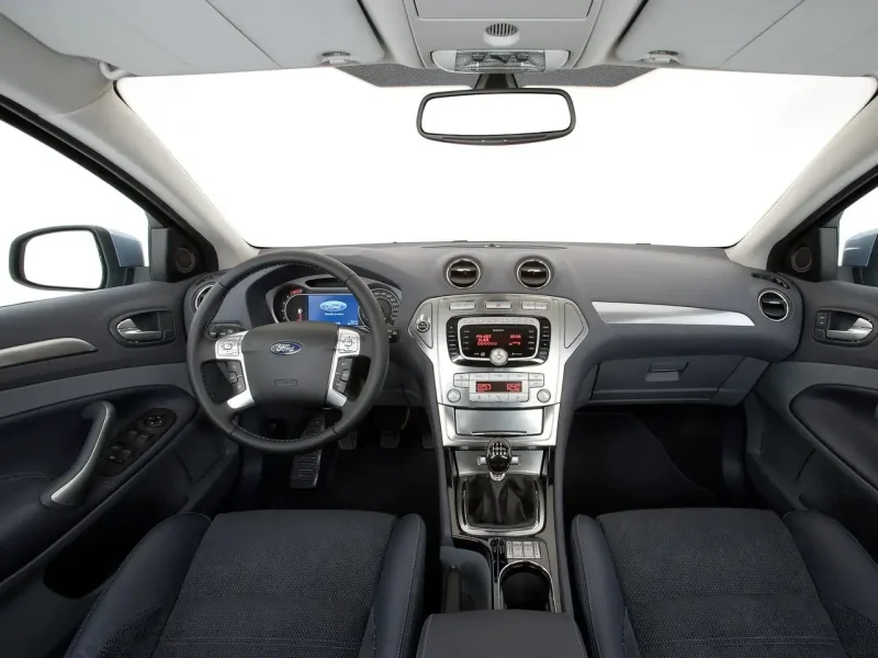 Ford Mondeo 2010 салон