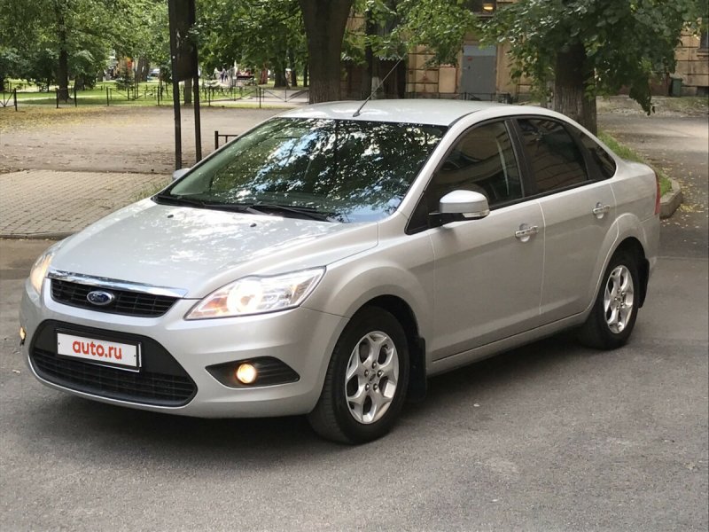 Ford Focus 2010 седан