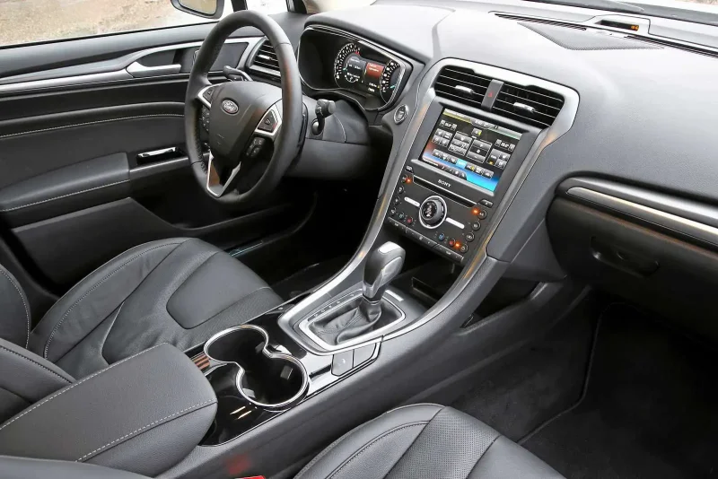 Ford Mondeo 5 салон