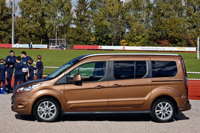 Форд Tourneo connect