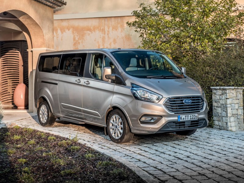 Форд Tourneo Custom