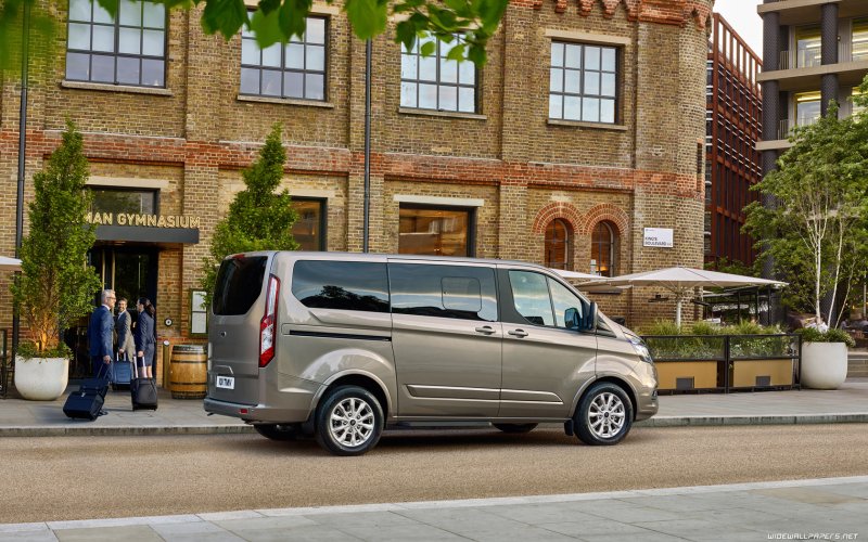 Ford Tourneo Custom 2017