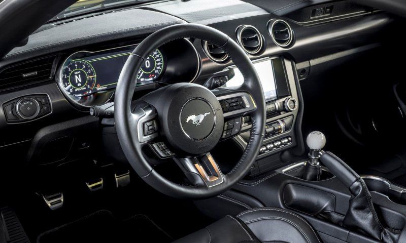 Ford Mustang gt 2021 салон