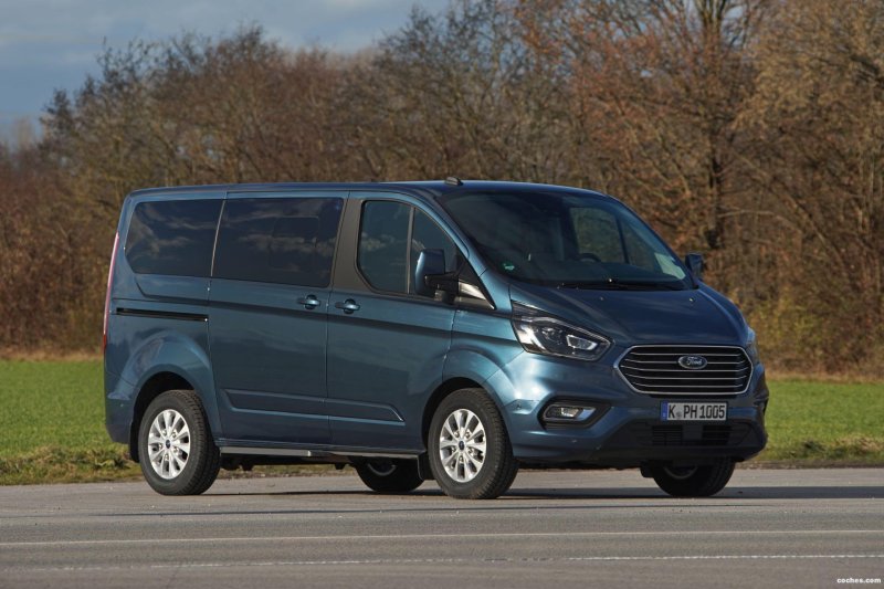 Ford Tourneo Custom