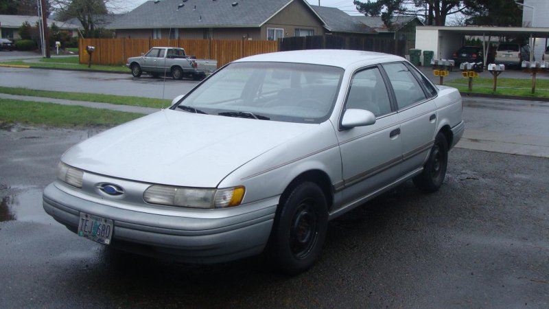 Ford Taurus 1992 универсал