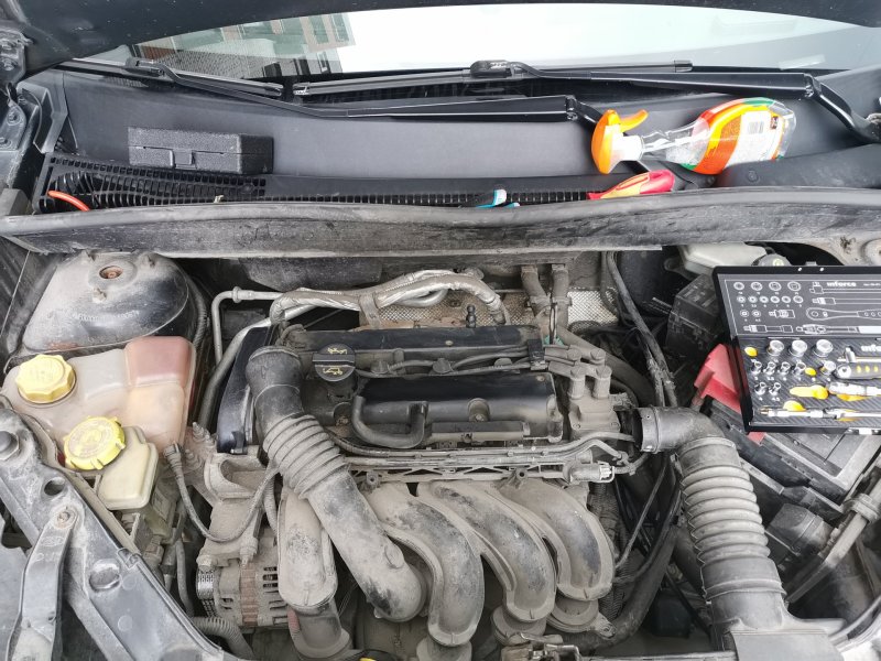 Ford Fusion подкапотное