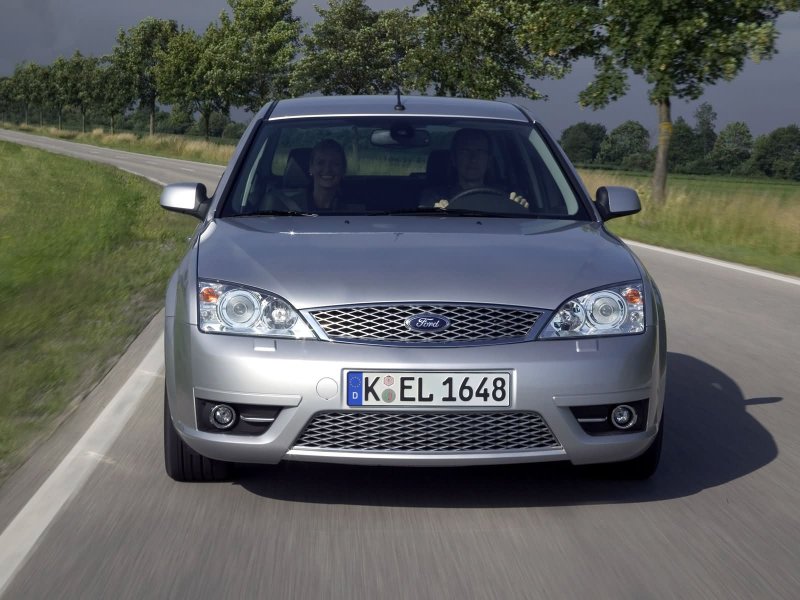 Ford Mondeo 3 спереди