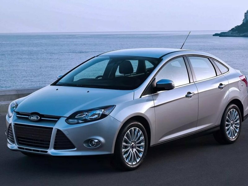 Ford Focus II 2009 седан