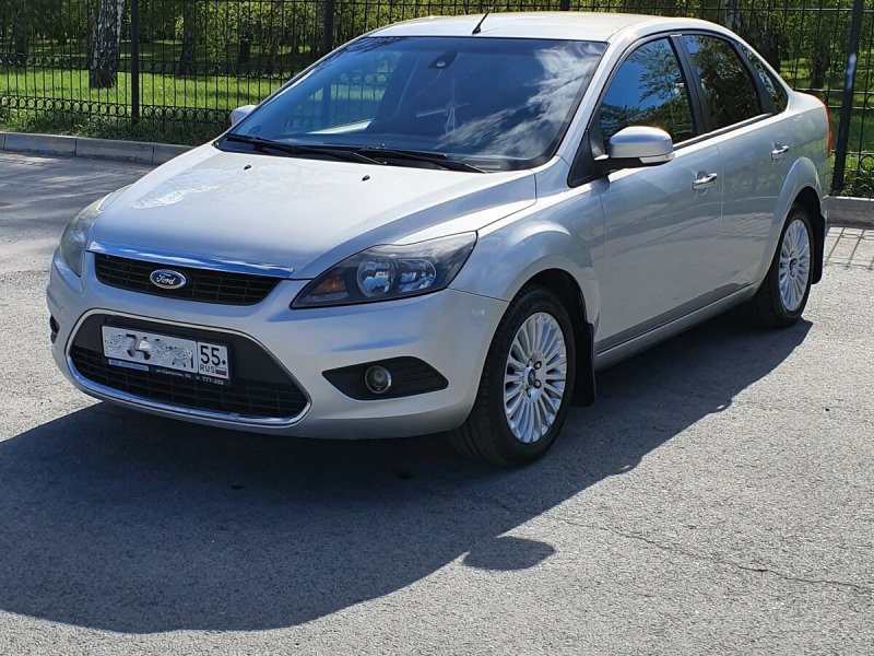 Ford Focus 2010 седан
