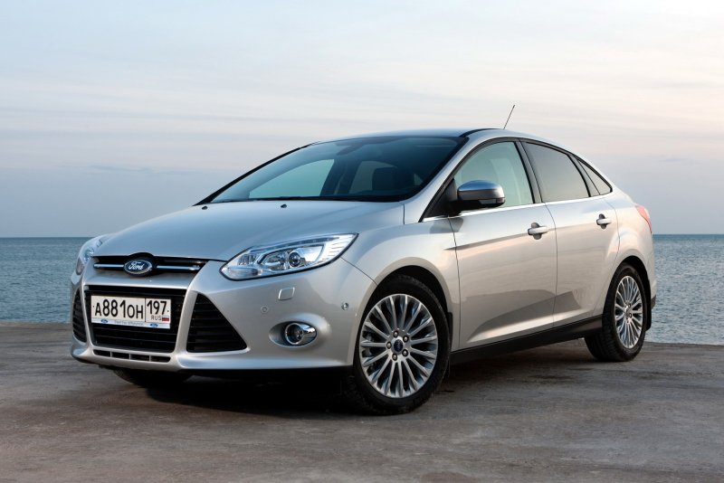 Ford Focus 2010 седан