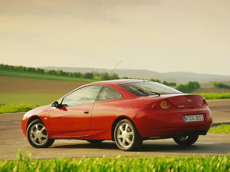 Ford cougar 2000