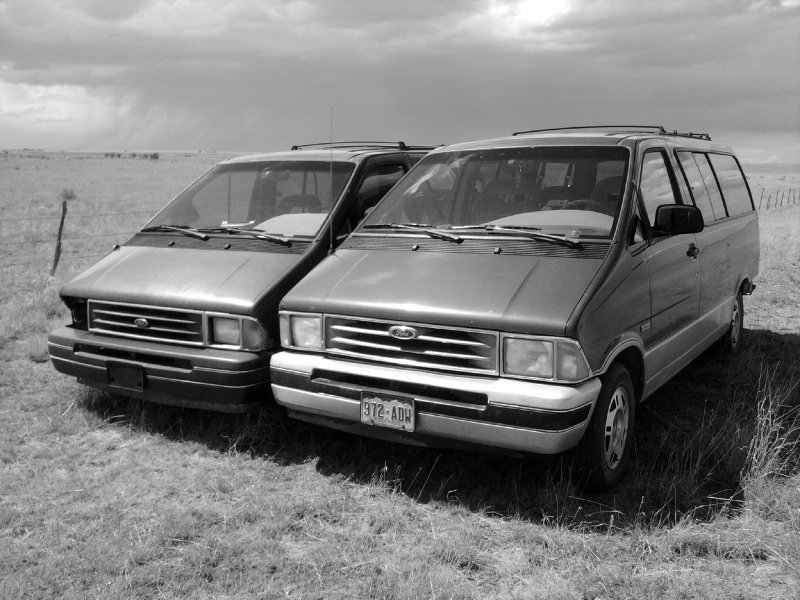 Ford Aerostar XL