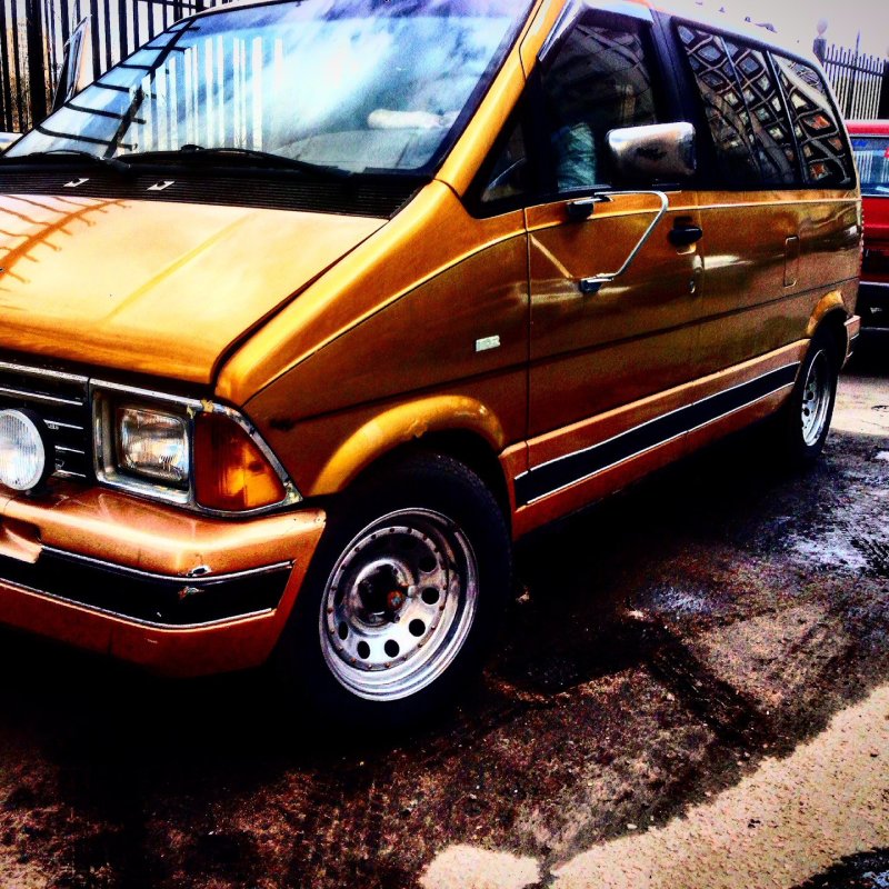 Ford Aerostar 1990