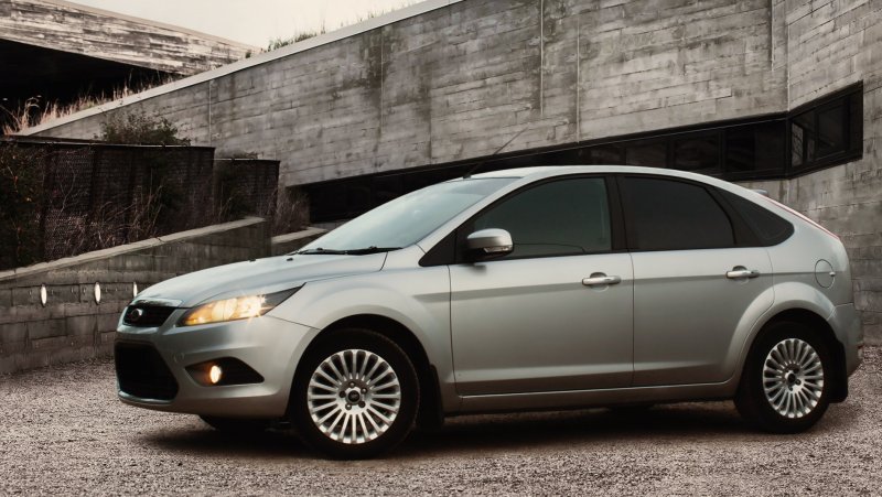 Ford Focus Hatchback 2010