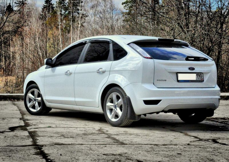 Ford Focus 2 хэтчбек