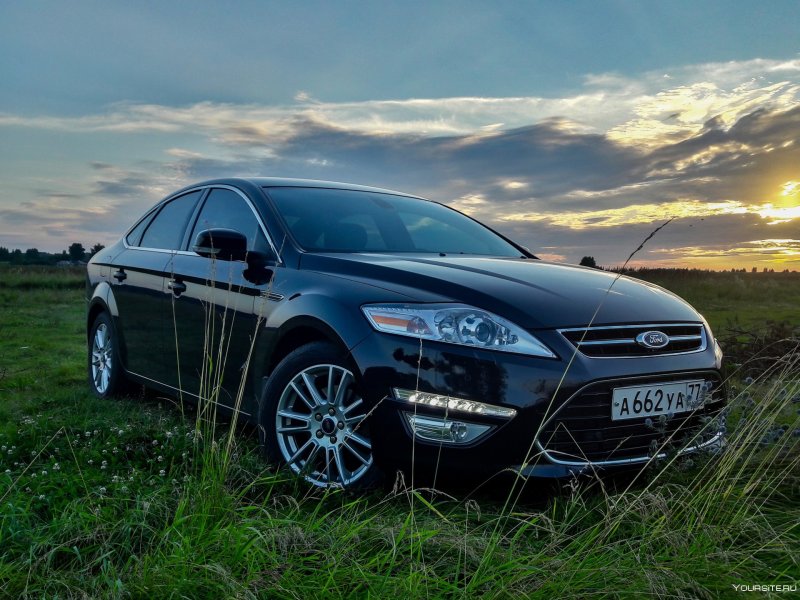 Ford Mondeo 2010 седан