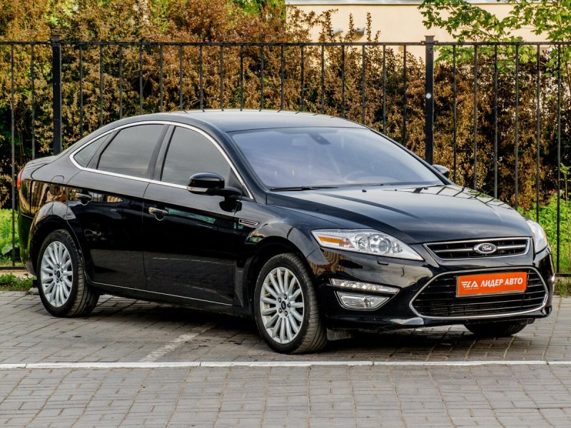 Ford Mondeo 2010 седан