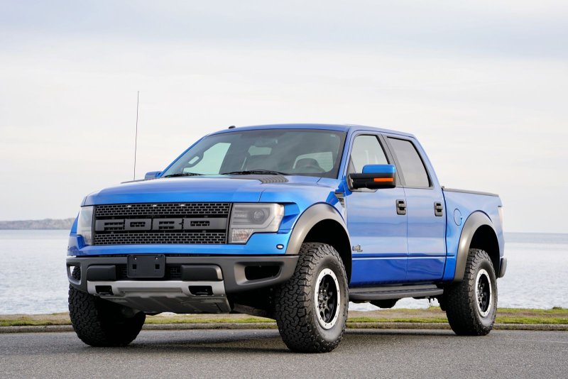 Ford f-150 SVT Raptor 2013