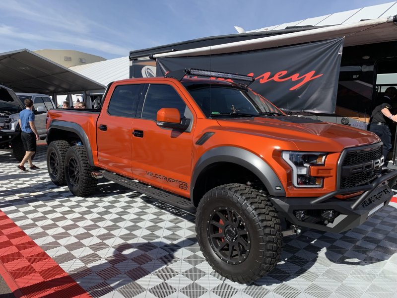 Ford 150 Raptor 6x6