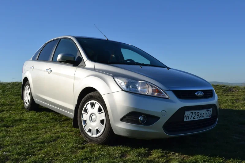 Ford Focus 2011 седан