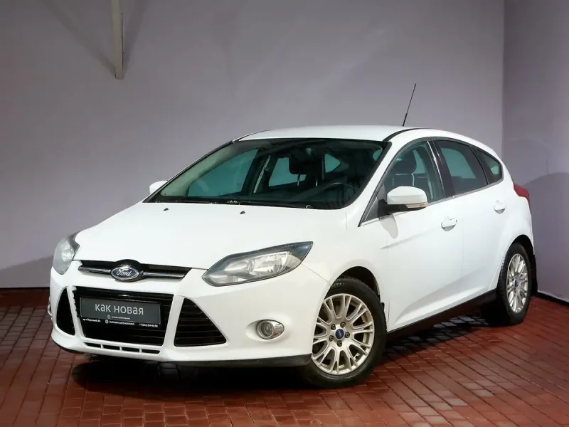 Ford Focus Hatchback 2011