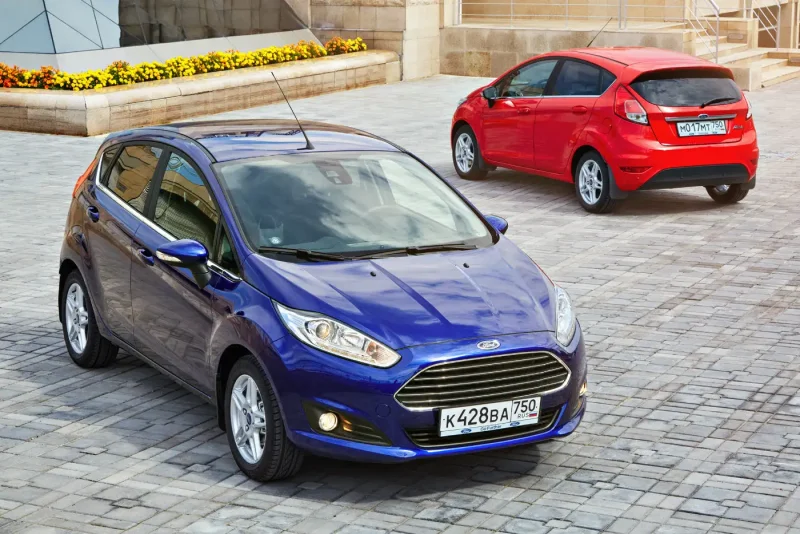 Ford Fiesta 2015 хэтчбек