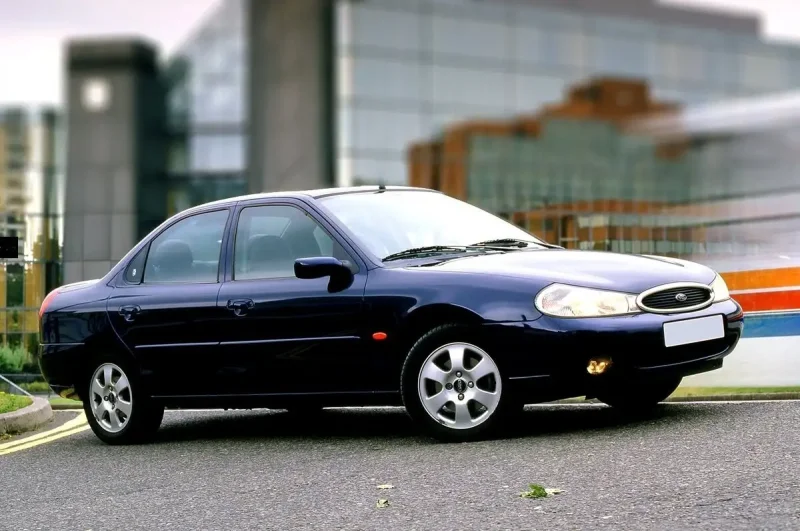 Ford Mondeo 1996 седан