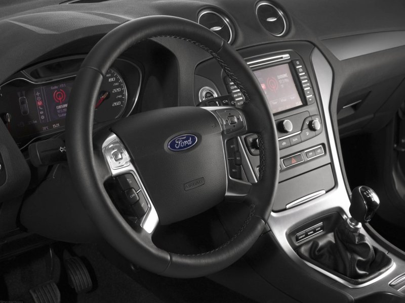 Ford Mondeo 2010 седан