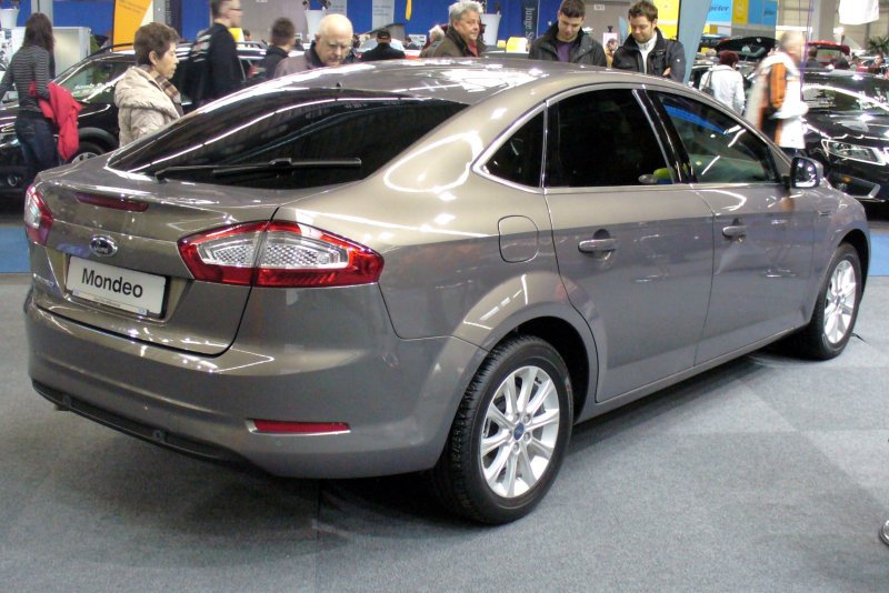 Ford Mondeo 2010 leackback