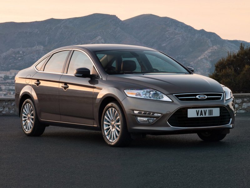 Ford Mondeo Hatchback 2010