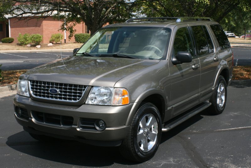 Ford Explorer 2005 3