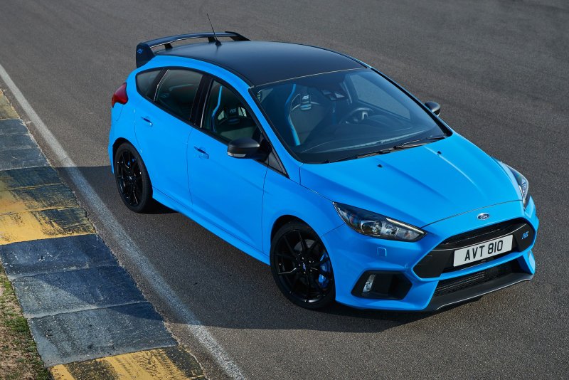 Ford Focus 3 RS серебристый