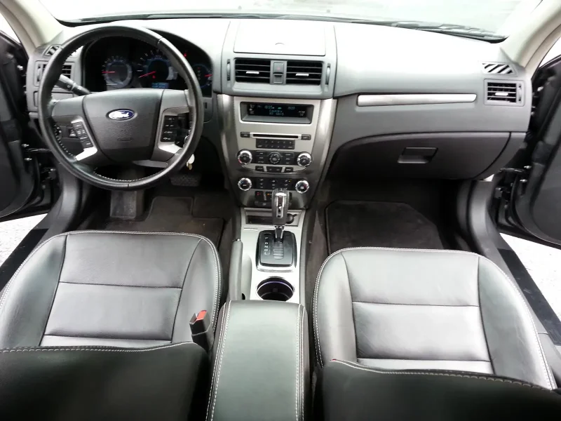 Ford Fusion 2015 салон