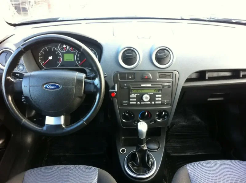 Ford Фьюжн 2008 салон