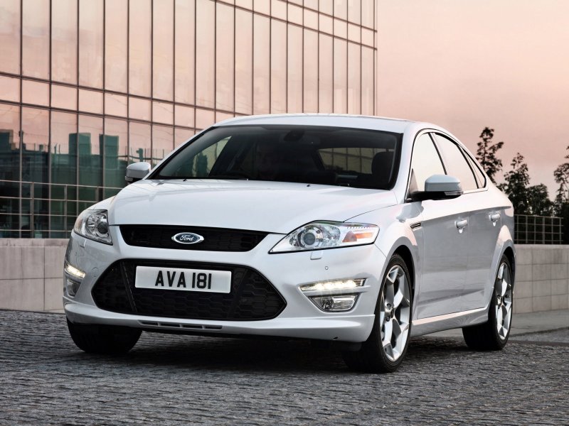 Ford Mondeo 2015 седан