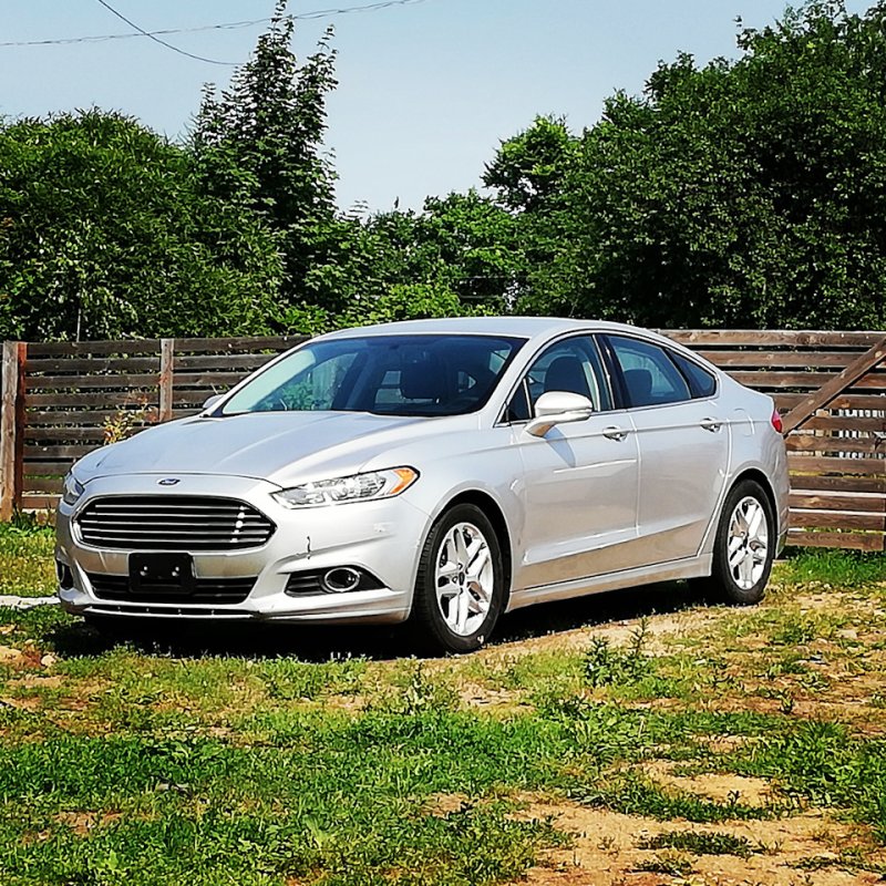 Ford Fusion американский седан