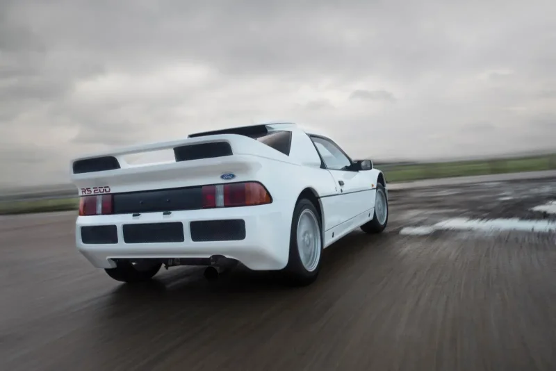 RS 200 машина